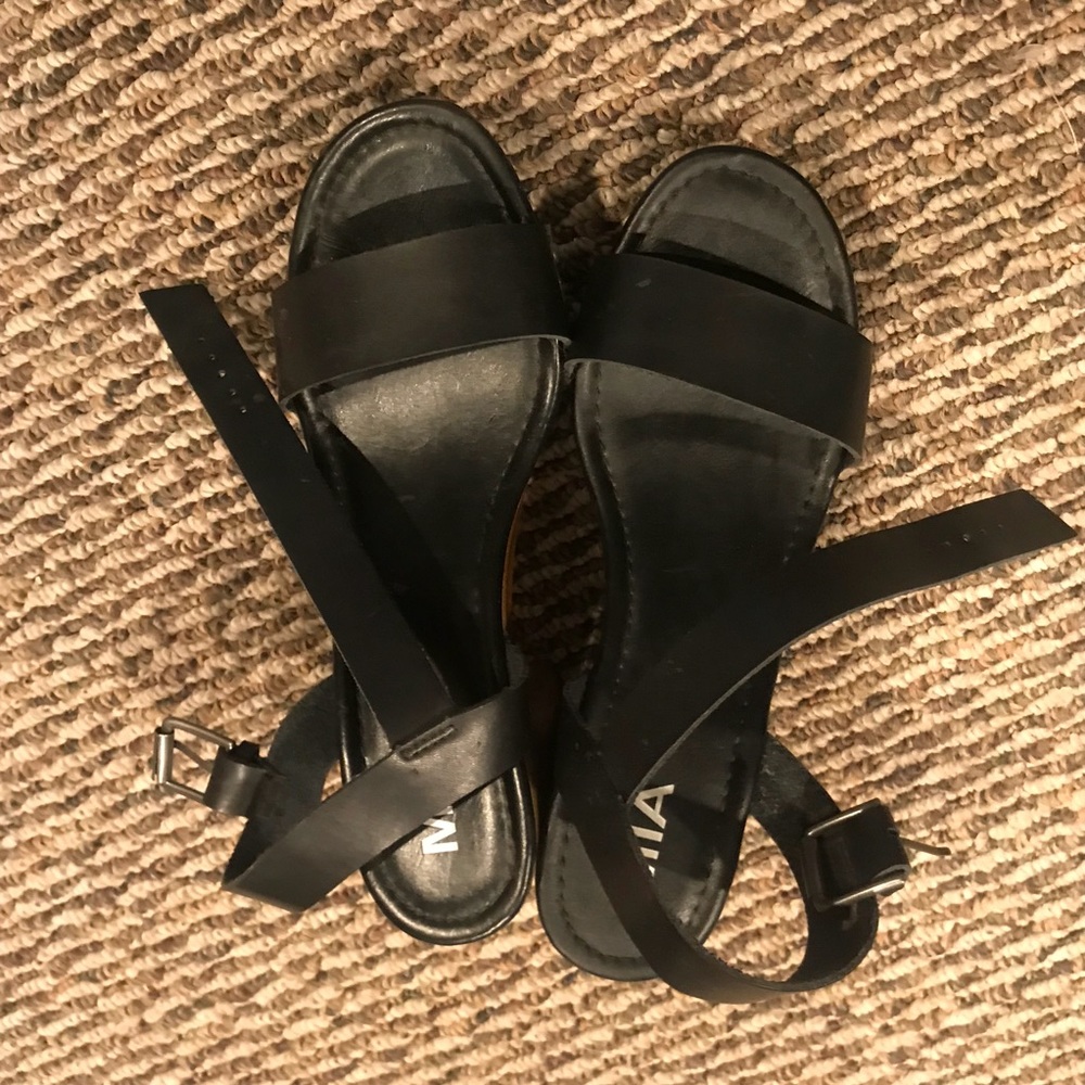 Black leather heals with brown bottoms